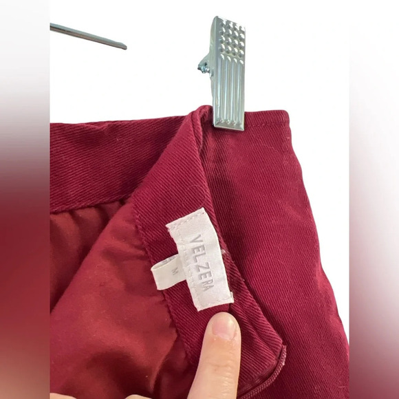 Red embroiderers floral mini skirt - Picture 4 of 4